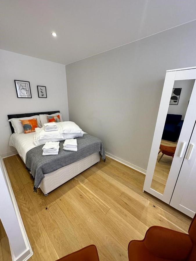 2A Soho Studios By Indigo Flats Sleeps 4 Londra Esterno foto