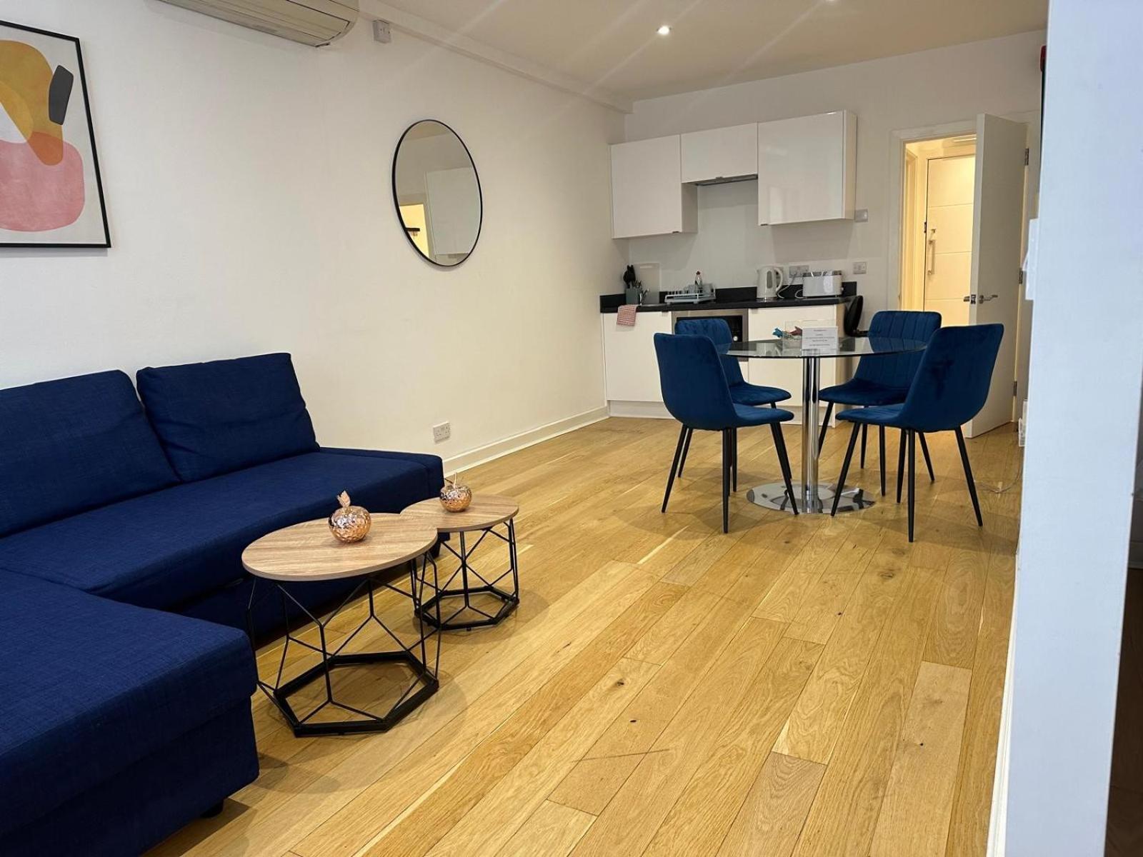 2A Soho Studios By Indigo Flats Sleeps 4 Londra Esterno foto
